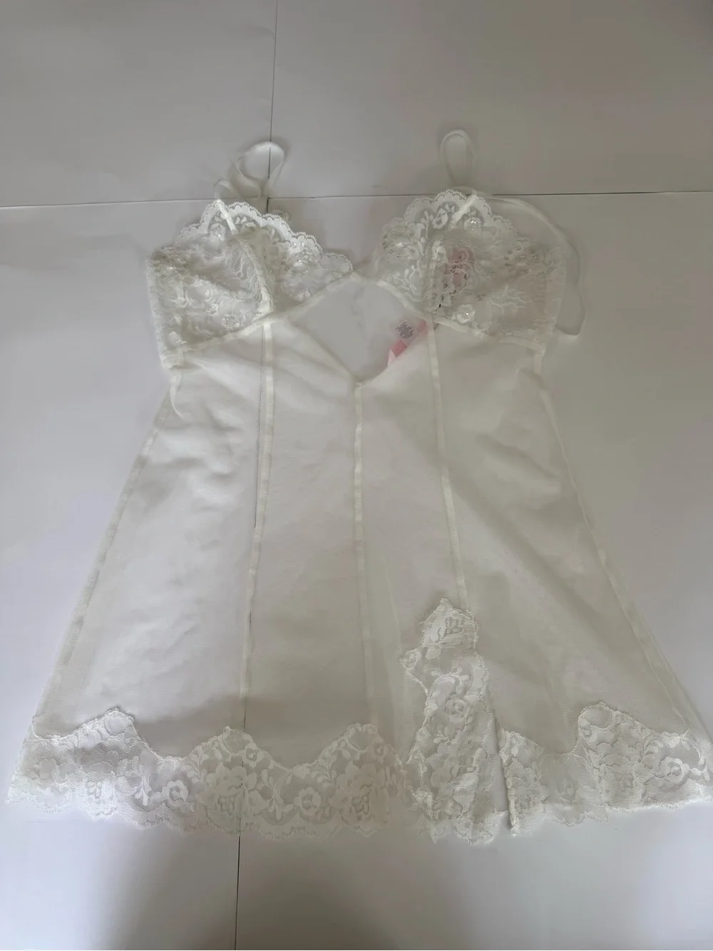 Victoria’s Secret White Lace Trim Chemise Slip Nightgown Size M Lace Lingerie - Picture 4 of 9